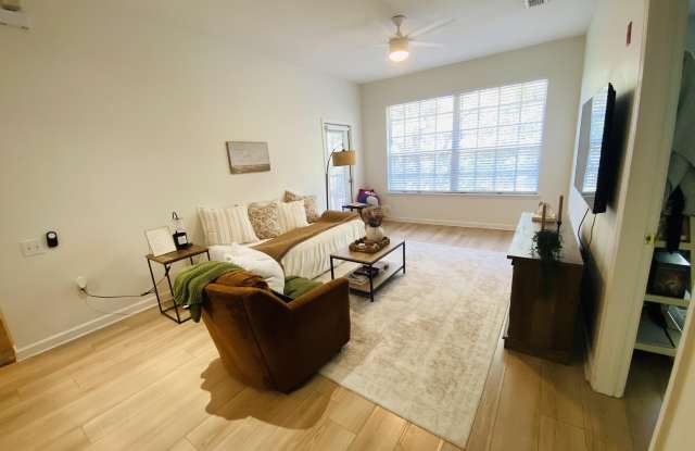 10550 BAYMEADOWS Road Gallery 3