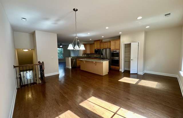 1004 Waymaker Court Gallery 3