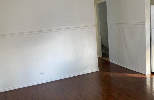 Small Two Bedroom House Gallery 4