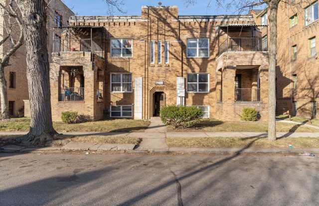 MANDERSON 17701 - R - BOSTON EDISON TOWERS LLC - 17701 MANDERSON DETROIT, MI 48230 photos photos