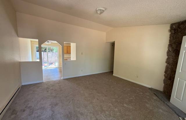 18770 NW Shadow Lane- MOVE-IN SPECIAL First Month's Rent FREE! Rock Creek Duplex Gallery 3