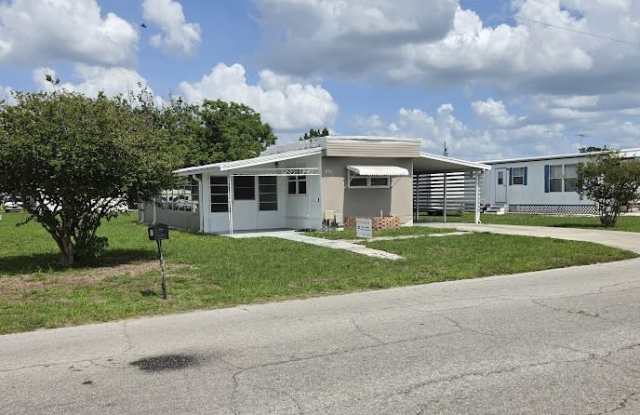 4812 Coral St photos photos