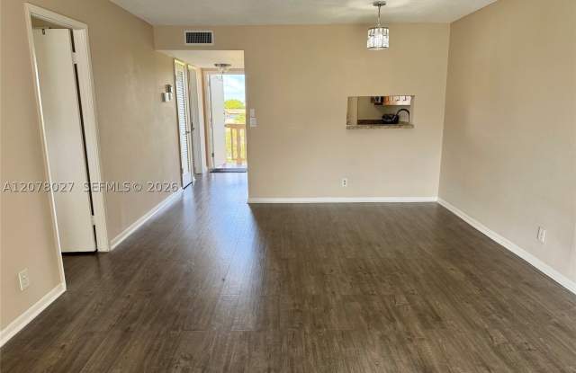 4700 Washington St photos photos 4700 Washington St photos photos