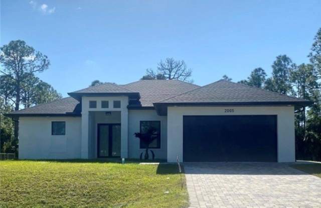 2005 W 10th Street photos photos