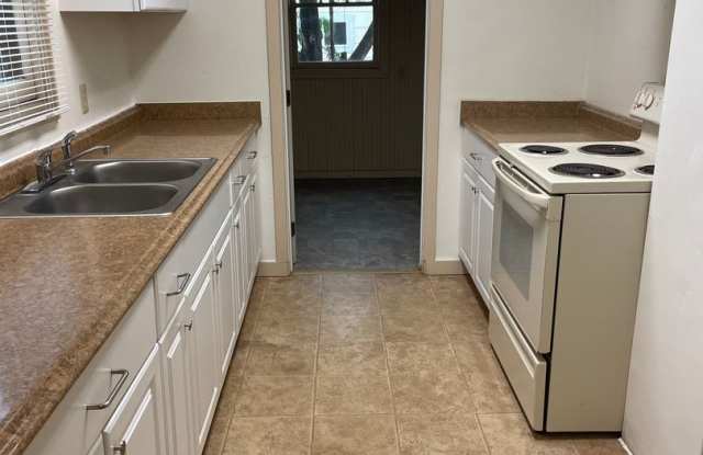 *WINTER SPECIAL - MOVE IN BY 12/31/2025 AND RECEIVE A 55'' FLAT SCREEN TV* CHARMING 2 BED 1.5 BATH HOME IN DOWNTOWN AREA photos photos *WINTER SPECIAL - MOVE IN BY 12/31/2025 AND RECEIVE A 55'' FLAT SCREEN TV* CHARMING 2 BED 1.5 BATH HOME IN DOWNTOWN AREA photos photos