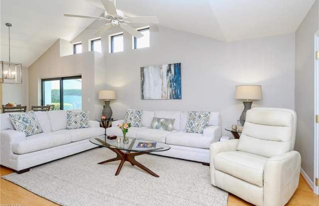 524 Beachwalk Cir Gallery 1