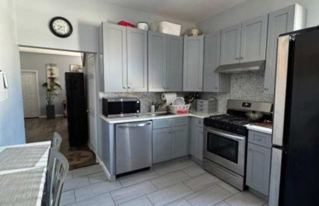 150 E Main St photos photos