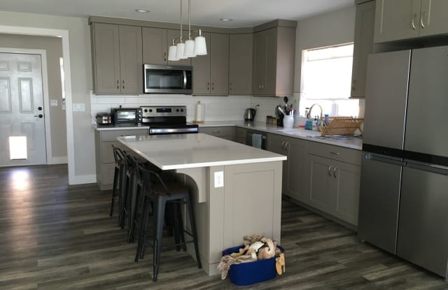 655 N Sheridan Ave - 655 Sheridan Avenue, Loveland, CO 80537