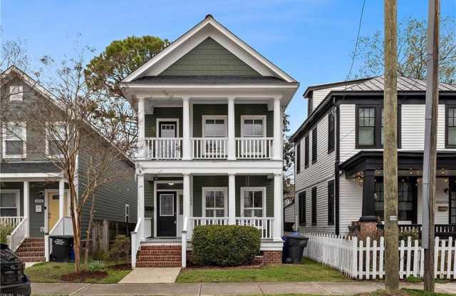 122 Riverview Avenue - 122 Riverview Avenue, Portsmouth, VA 23704 122 Riverview Avenue - 122 Riverview Avenue, Portsmouth, VA 23704