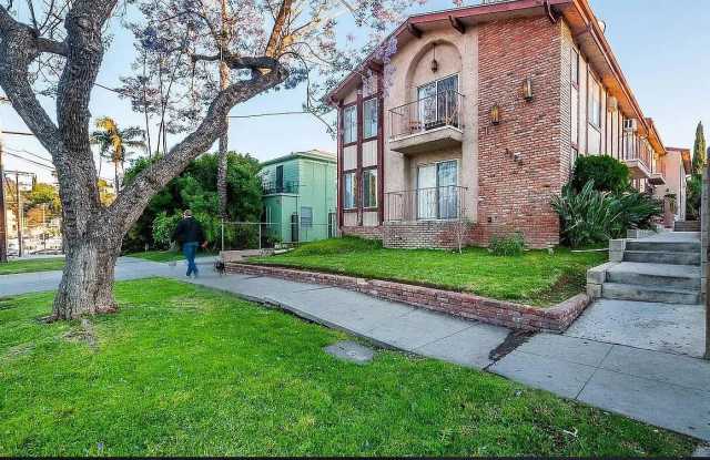 3124 Rowena Avenue - 3124 Rowena Avenue, Los Angeles, CA 90027