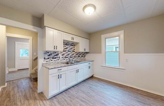 Brooklyn Centre - 3 Bedrooms - Single Family Home Gallery 1