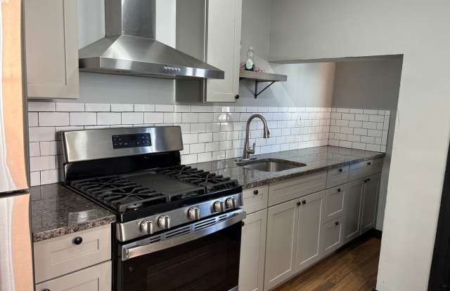 948 W. Maple Street photos photos