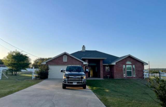 136 County Road 4889 - 136 County Road 4889, Lampasas County, TX 76539