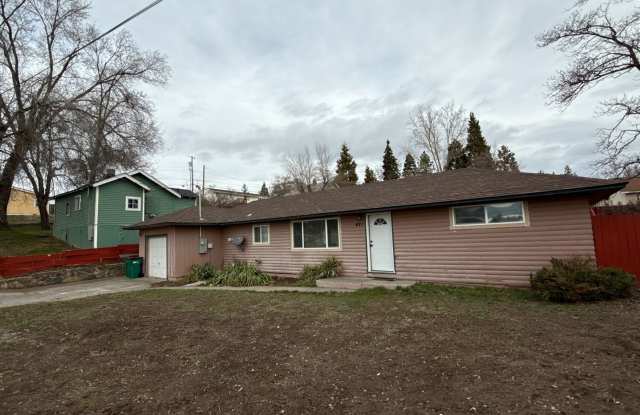 3 Bedroom, 1 Bath House - 421 Lytton Street, Klamath Falls, OR 97601 3 Bedroom, 1 Bath House - 421 Lytton Street, Klamath Falls, OR 97601