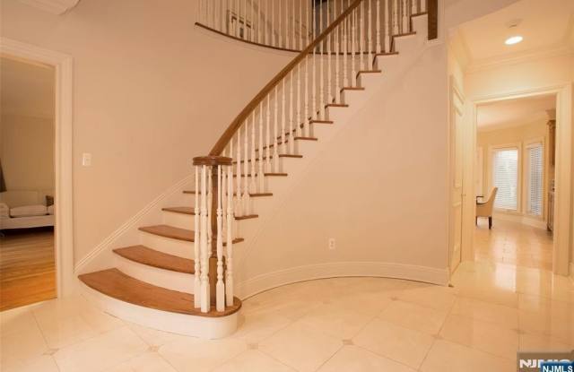 146 Palisade Avenue Gallery 2