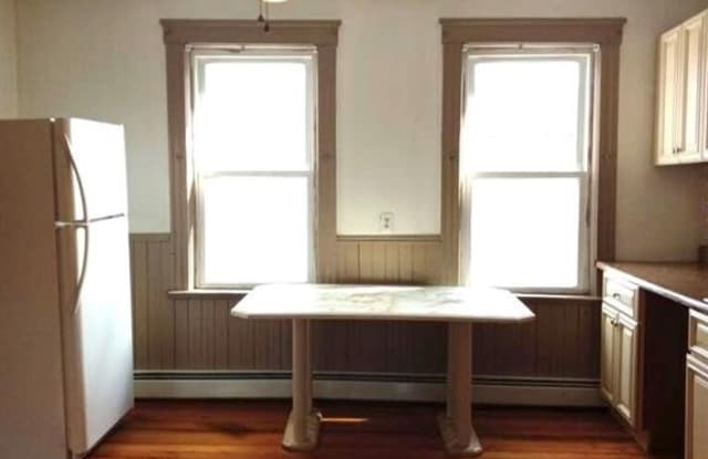 175 6th Avenue Gallery 3
