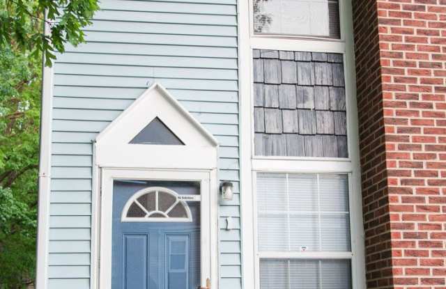 Enjoy Freshly Painted Open Floor Plan! - 433 Lester Road, Newport News, VA 23601