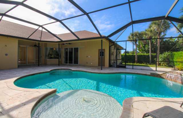 ***UNFURNISHED ANNUAL RENTAL*** BEAUTIFUL***ANNUAL POOL HOME*** - 571 Raven Way, Collier County, FL 34110