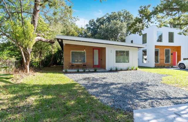 39 Florida Avenue Gallery 4