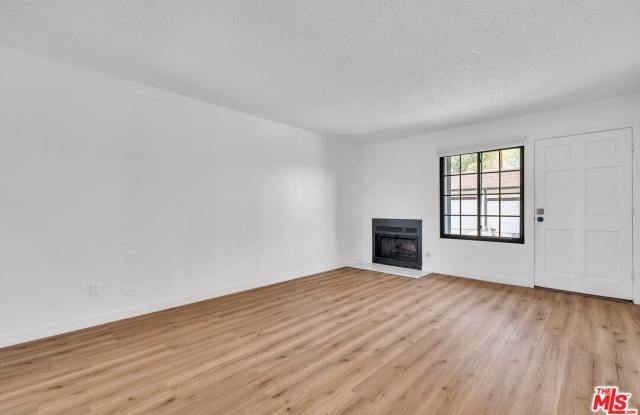 351 S Monte Vista St Gallery 2