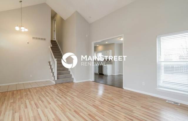 633 Southeast James Court Gallery 4