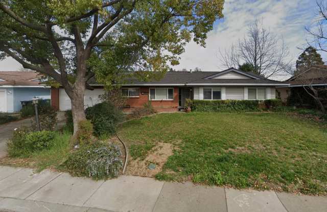 Beautifully Renovated 3 Bed 2 Bath! Gallery 1