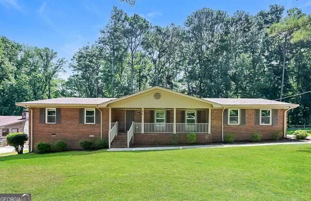 410 Burke Circle - 410 Burke Circle, McDonough, GA 30253