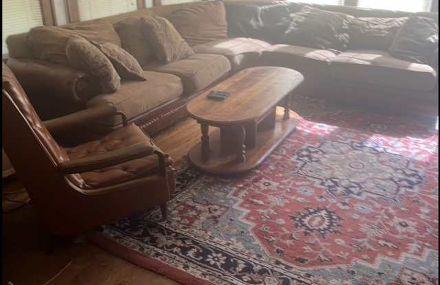 2118 Elm Street - 2118 Elm Street, Davenport, IA 52803