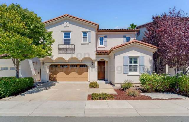 ***Spectacular 4 bed, 3 bath, 2,558 sq ft House for Rent Now-Available NOW Gallery 1