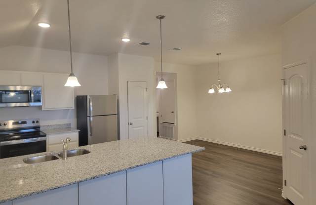 103 Dolphin Drive - B Gallery 3