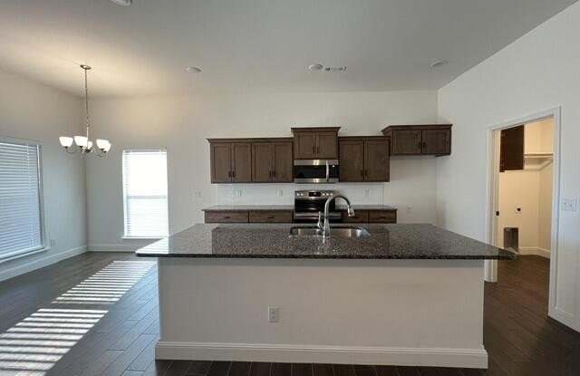 810 Delaney Drive Gallery 3