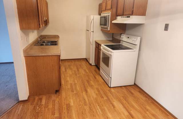 4 Pine Tree Drive photos photos