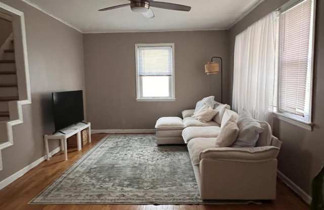 205 Villa Place Gallery 3