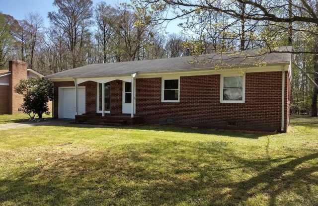 Brick Ranch in Oxford Heights Subdivision photos photos