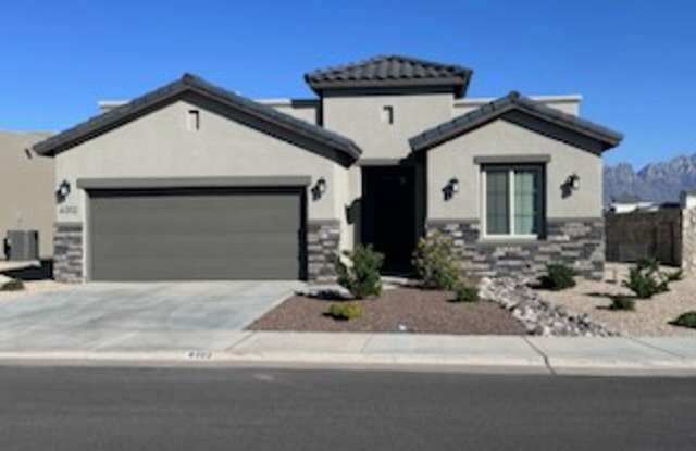 Beautiful 4 Bedroom, 2 Bathroom Home Available Now!! photos photos