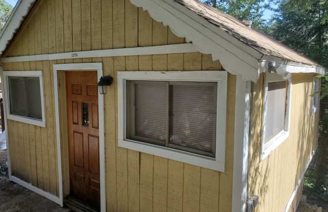 23754 Bowl - 23754 Bowl Road, Crestline, CA 92325
