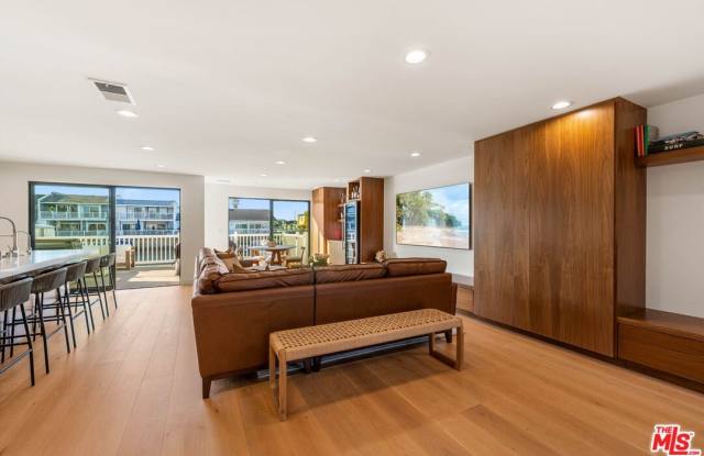 4405 Costa De Oro Ave photos photos