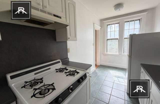 26 Sidlaw Rd. Gallery 2