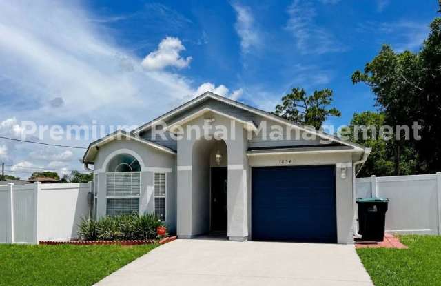 3 Bedrooms in a large private fenced lot. This is an East Orlando Gem! Furnished or Unfurnished option photos photos 3 Bedrooms in a large private fenced lot. This is an East Orlando Gem! Furnished or Unfurnished option photos photos