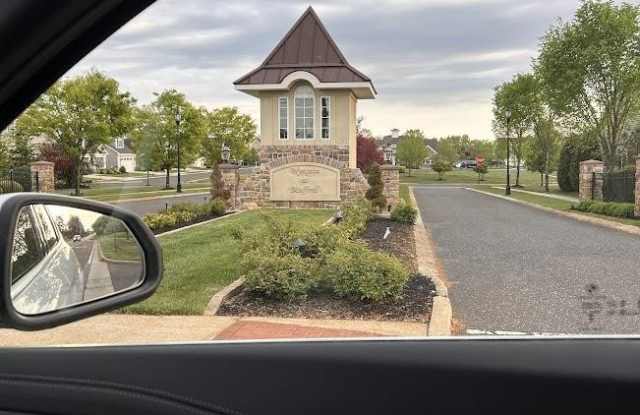 379 WOODLAKE Drive photos photos 379 WOODLAKE Drive photos photos
