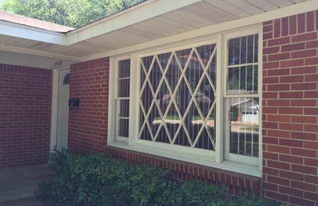 3569 Wosley Drive Gallery 2