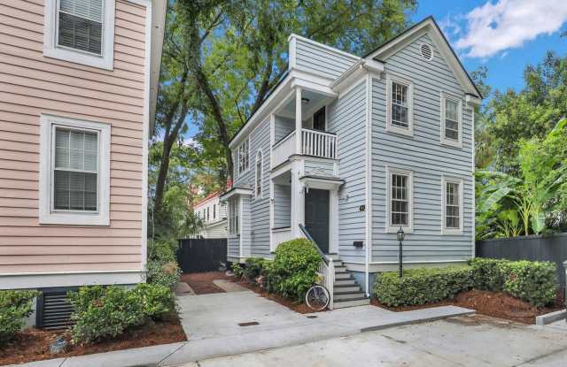 Gorgeous Two Bedroom - Two and One Half Bath Apartment - Excellent Location! - 108 Smith Street, Charleston, SC 29403