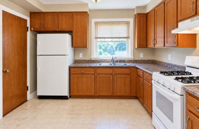 3633 Ingleside Rd - Unit 1 Gallery 3