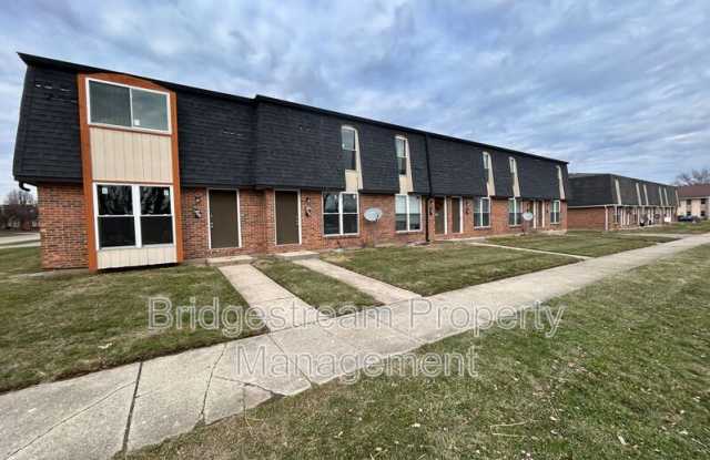 951 Taylorsview Dr photos photos