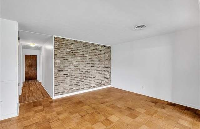 3410 PLYMOUTH Place Gallery 4