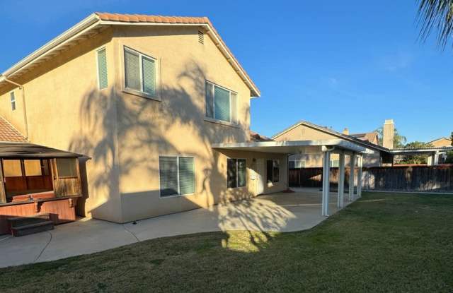 Welcome to 5355 Ravenstone Dr, a captivating residence nestled in the heart of Hemet photos photos