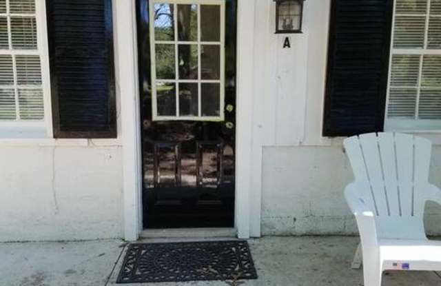 Charming 2BR House in Manassas Gallery 3