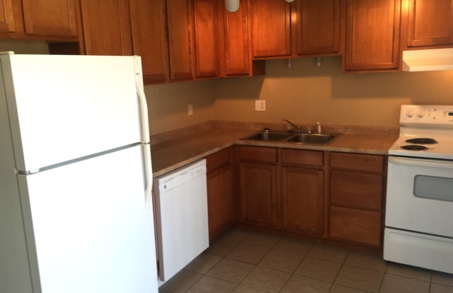 10640 W. 8th Avenue, #4 - 10640 West 8th Avenue, Lakewood, CO 80215