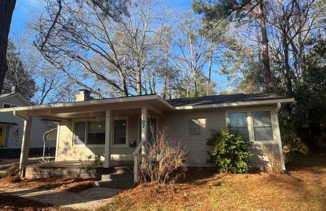 107 Waverly Way - 107 Waverly Way, LaGrange, GA 30240