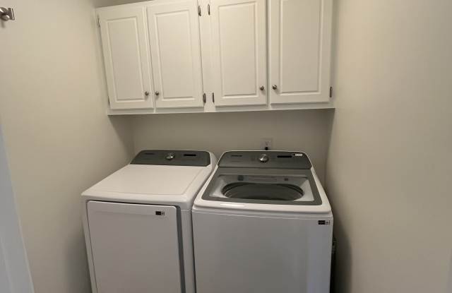 65 E Main St photos photos